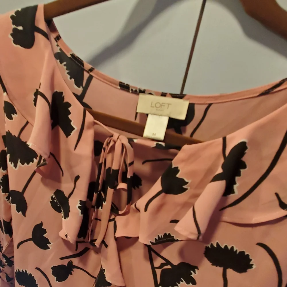 Floral Ruffled Blouse Medium By Loft - Picture 3 of 11